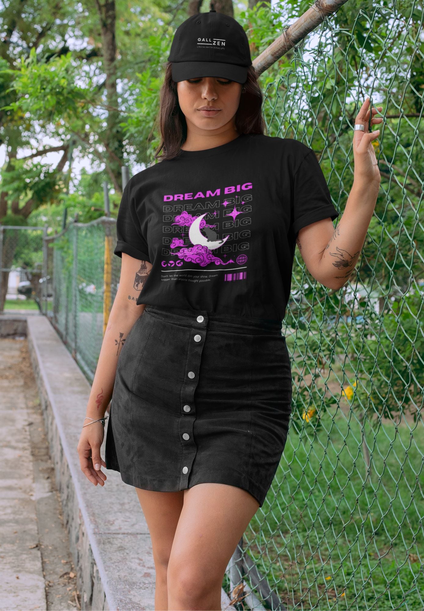 mockup-of-a-tattooed-woman-wearing-motivational-cool-t-shirt-and-a-short-black-skirt