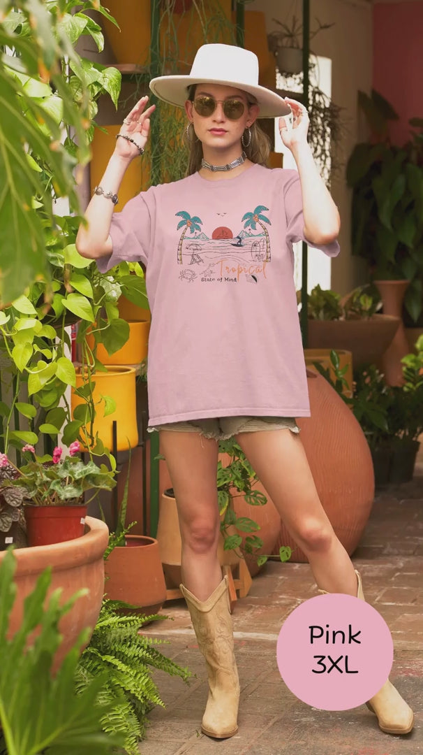 Oversize-Summer-Beach-Pink-T-Shirt-Video-Of-A-Charming-Woman-With-A-Boho-Themed-Style