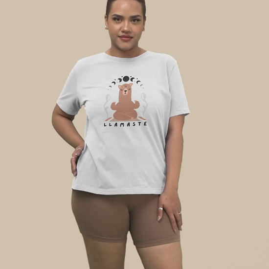 Llamaste-T-Shirt-Video-Featuring-A-Happy-Woman-Posing-For-Instagram-Reel