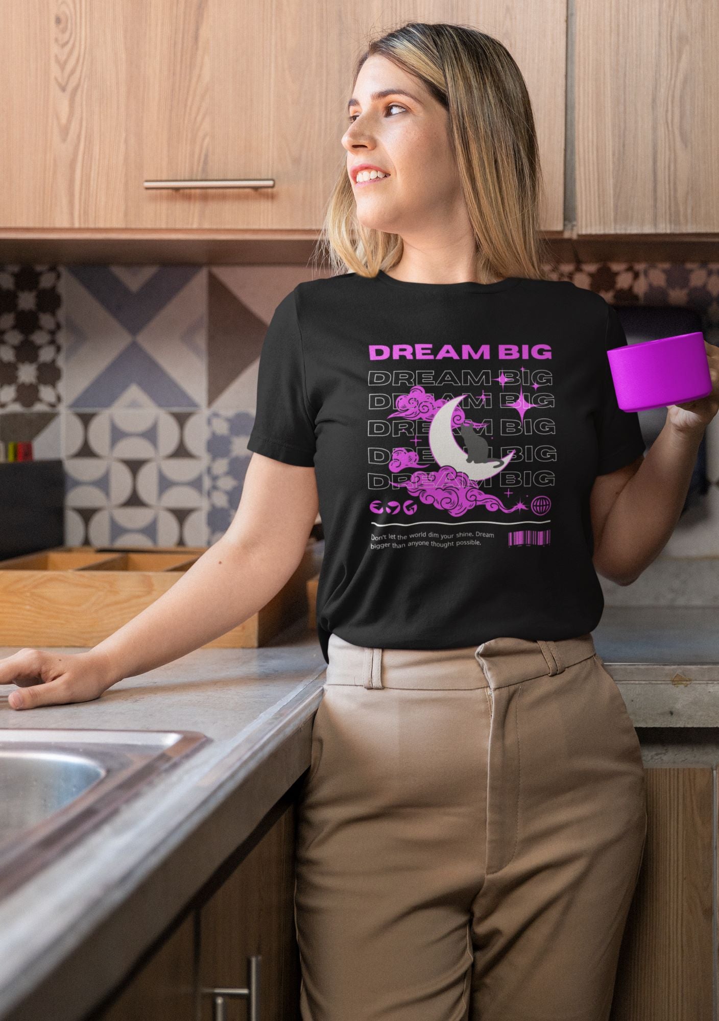 t-shirt-mockup-of-a-woman-elegantly-dressed-holding-a-coffee-mug